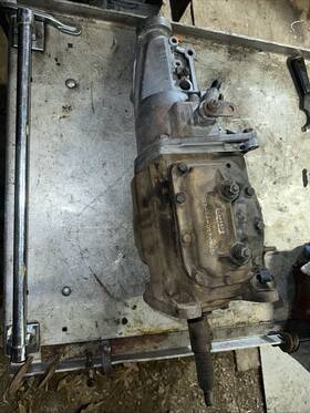 Borgwarner 16-04-065-904/ 13-04-066-906 Borg Warner Super T10 4speed Transmission 81-82 Camaro/firebird 16-04-065-904