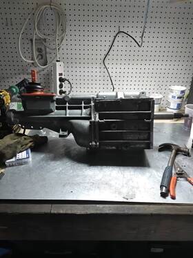 Borgwarner R2682 Manual Transmission Assembly-vin 4 Gas Std Trans T5 5 Speed Reman