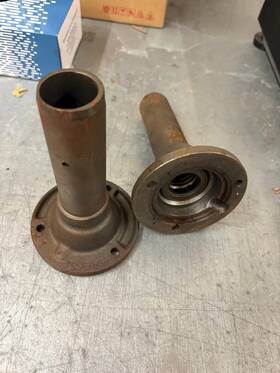 Borgwarner T86-6e Good Used T86e-6e Front Bearing Retainer Borg Warner T86 3 Speed Transmission