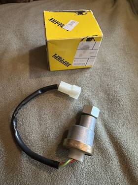 Ferrari 124146 308 Parts Transmission Speedometer Generator