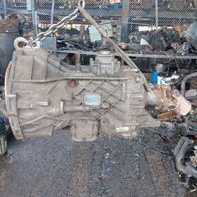 Ford 1317-401-016 1999-2001 F250 F350 F450 F550 6.8 V10 2wd Zf 5 Speed Manual Transmission