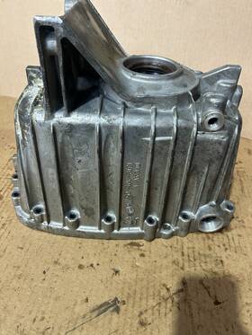 Ford 1319-401-054 F250 F350 F450 Diesel Zf Transmission S6-750 Extension Tail Housing 2wd 4x2