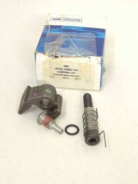 Ford 4r3z-7a082-aa New Oem Genuine Manual Gear Selector Arm 2005-2010 Mustang