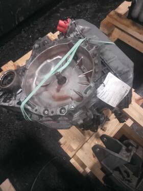 Ford 9e517002bd Used Manual Transmission Assembly Fits 2011 Fusion Mt 2.5l 6 Speed Grade B
