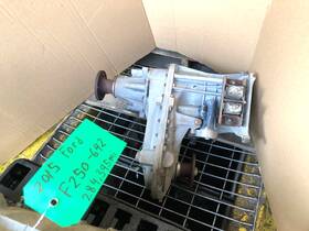 Bc34-7a195-rb Ford 2015-2016 F250 F350 6.2l V8 4x4 Manual Transmission 284k Oem