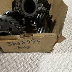 General Motors 3858999 Nos Gm #3858999 Saginaw 3/4spd Cluster Gear 25-21-15-14