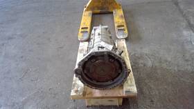 Genesis 400-10794 Transmission 2017 G90