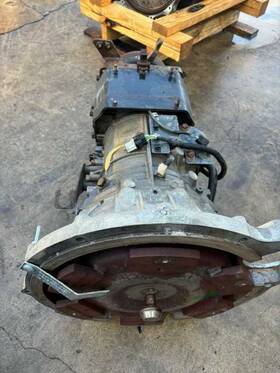 Isuzu - Medium Duty Truck 400.is8p05 Npr 2005 Transmission 30201660