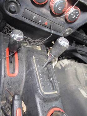Jeep 2870305 Used Manual Transmission Shifter Assembly Fits 2011 Wrangler Grade A