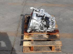 Kia 10033 2017 Forte Manual 6spd Transmission 9k Miles Oem Lkq