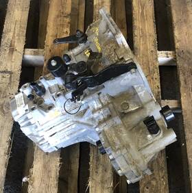 Kia 430002875 2008 2009 Spectra 5 Speed Manual Transmission Transaxle
