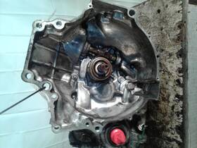 Mazda G51703000 Used Manual Transmission Assembly Fits 1987 626 Mt Without Turbo Grade A