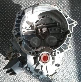 2400056870 Mini 2005-2008 Cooper 5 Speed Manual Transmission Gearbox 64k Miles
