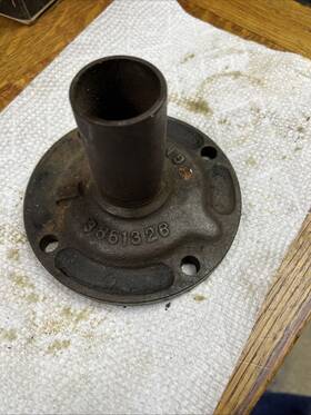 Muncie 3851328 Camaro Chevelle Nova Corvette Original Gm Front Bearing Retainer