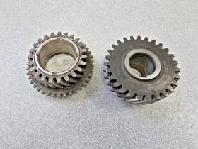 71630290430 Porsche Nice Used Original 356b 356c 356sc 4d 27 23 4th Speed Gearset 8/61