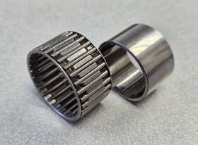 Porsche 90130226101 Nice Original 911 912 914 914-6 1st-4th Gear Needle Bearing Cage W Bush