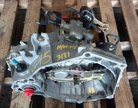 Saturn 21120613 1998-2002 Sc2 1.9 Dohc 5 Speed Manual Transmission Transaxle
