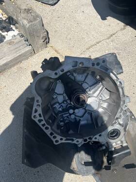 Toyota Rmt60989 2002 Celica Gt 1.8l Manual 5 Speed Transmission