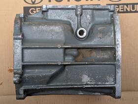 W56-c Toyota Pickup Truck Forward Shift 5 Speed Transmission Case Housing