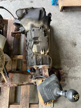 Volvo 1023608 1986-1993 240 244 245 Manual Transmission M47 With Shift Linkage Oem #4474em