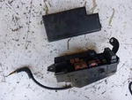 Subaru Forester SG9 Sti Jdm 2004 Main Fuse Relay Box 82231SA400 J036. Fixed Price $42.19.